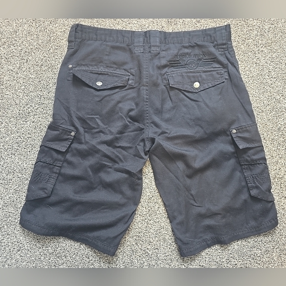 VTG Affliction Black Cargo Shorts Y2K Streetwear Edgy Mens 36 Black - Picture 4 of 14